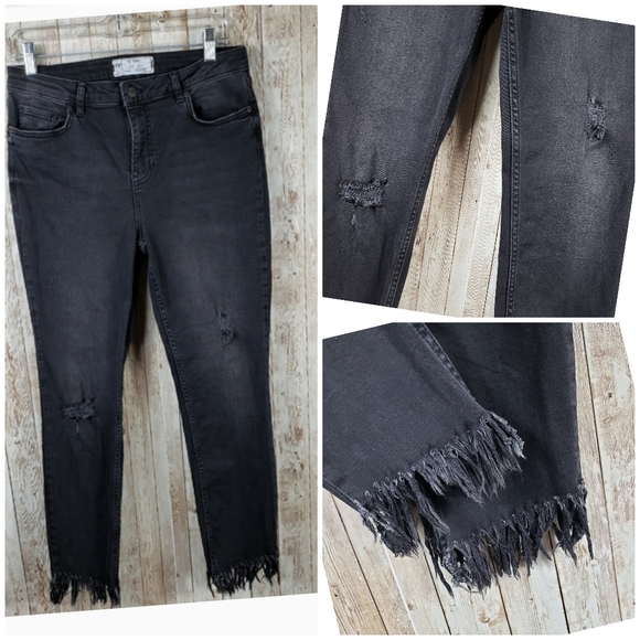 Free People Denim - Free People High Rise Distressed Raw Hem Crop 29